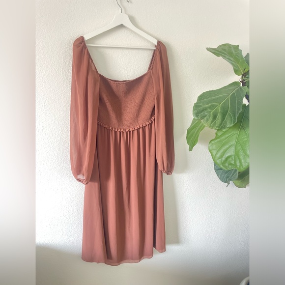 Aritzia Wilfred Tempest Midi Dress Smocked chiffon midi dress Brown XL - Picture 3 of 3